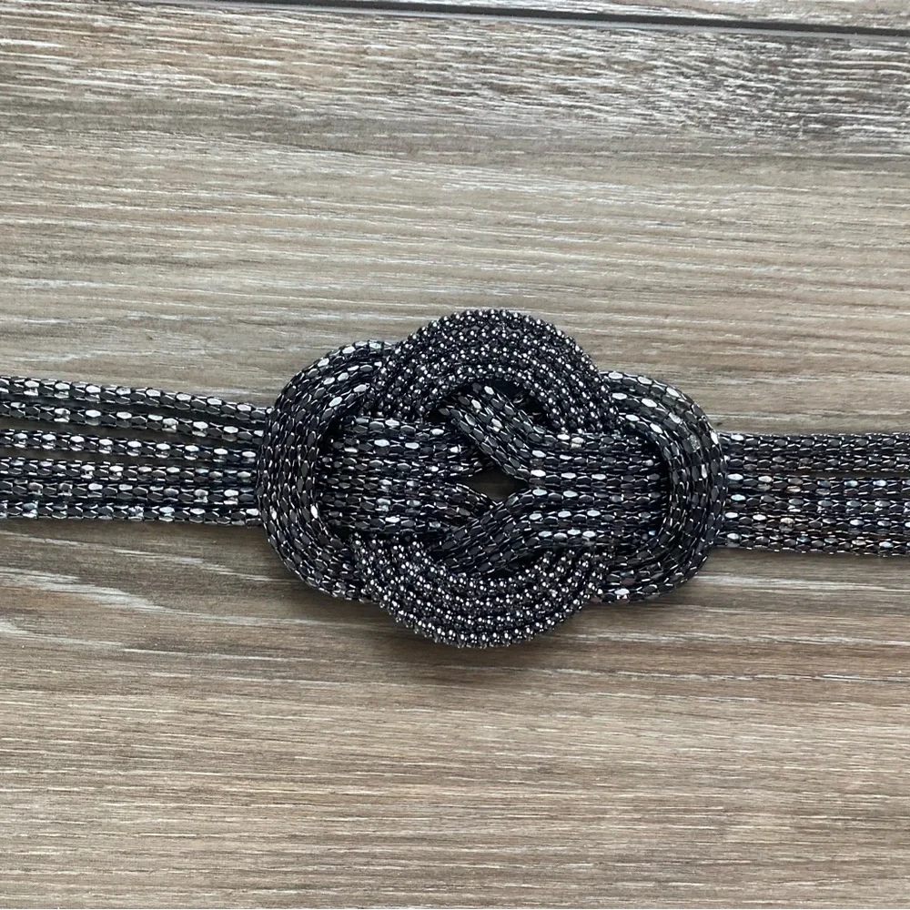 Danier Metallic Beaded Knot Belt/ woman’s one size - Picture 8 of 12